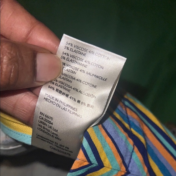 Maeve by Anthropologie Geometric Patterned Women's Shorts size 4 - Picture 7 of 7